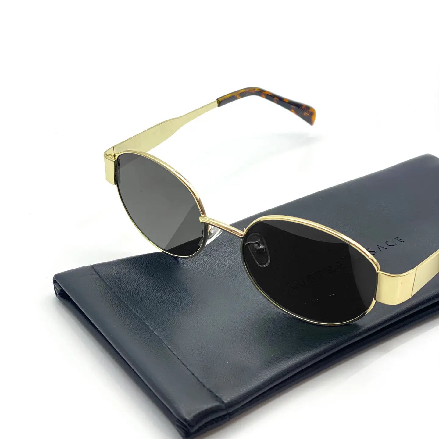 Round Metal Oval Sunglasses w/ black lenses