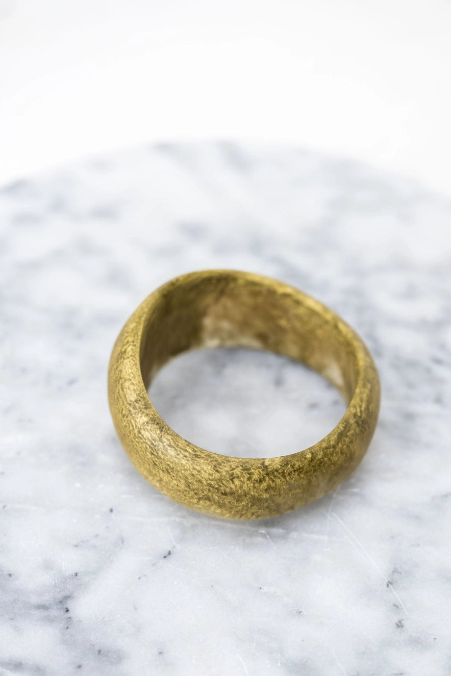 Gold Fleck Resin Cuff
